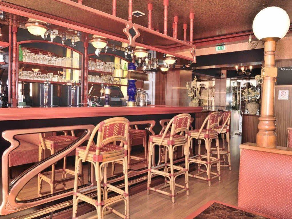 Hotel Saint Louis Buitenkant foto